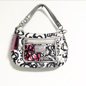 Coach. Poppy graffiti hobo shoulder bag
